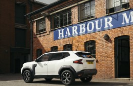 Dacia Duster Cargo, 2025, side